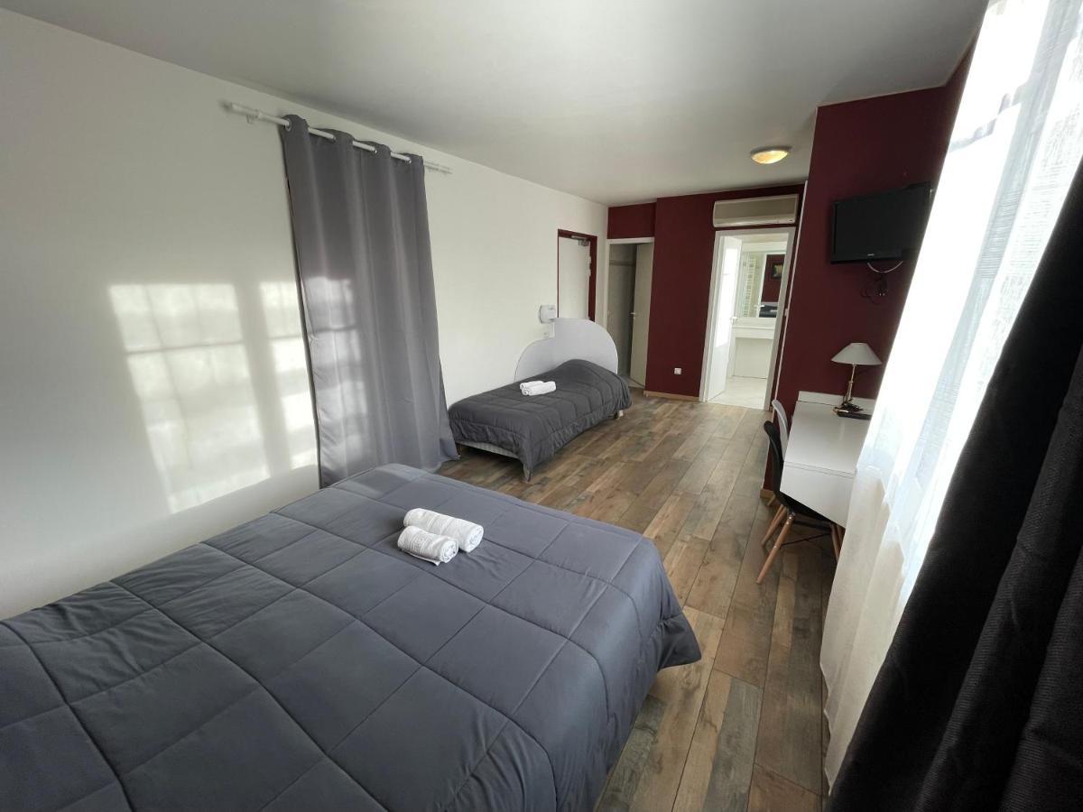 Hotel Les Chenes Sisteron Exteriör bild